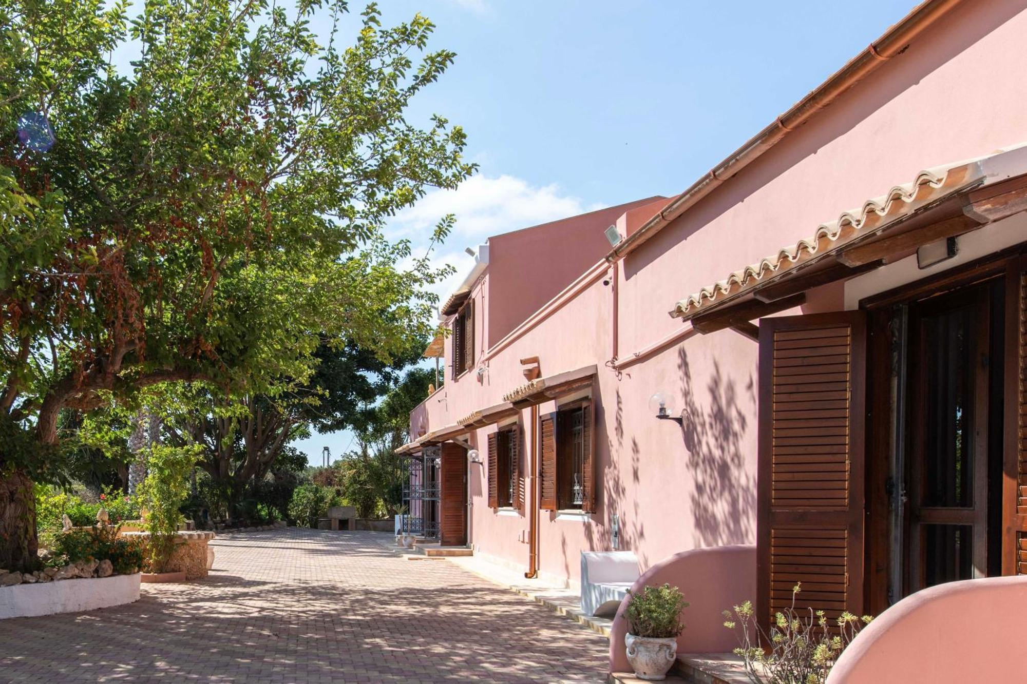 Gaia Villa *